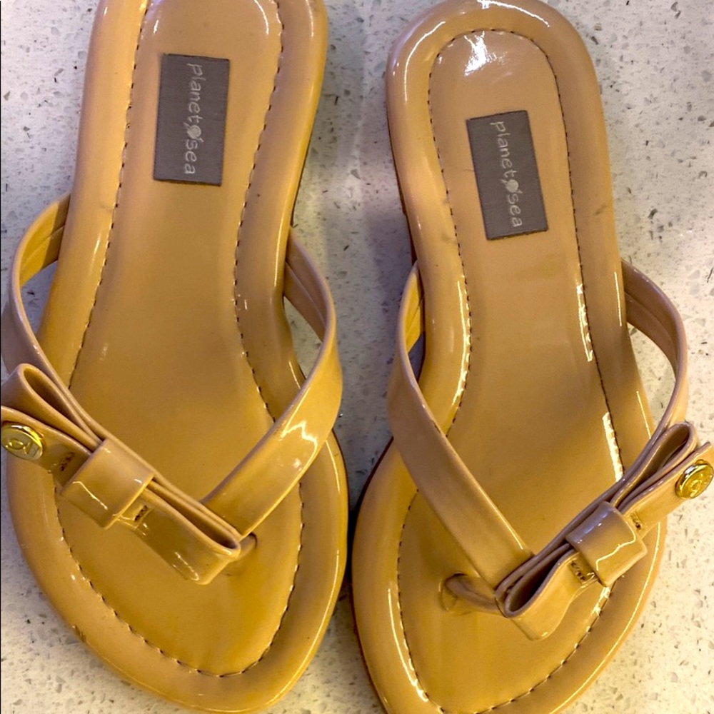Flip flops